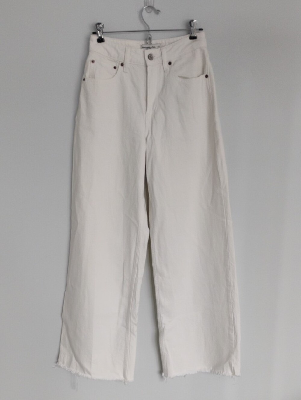 Abercrombie & Fitch Curve Love High Rise Wide Leg Jeans Ecru Cream Womens EUC 24